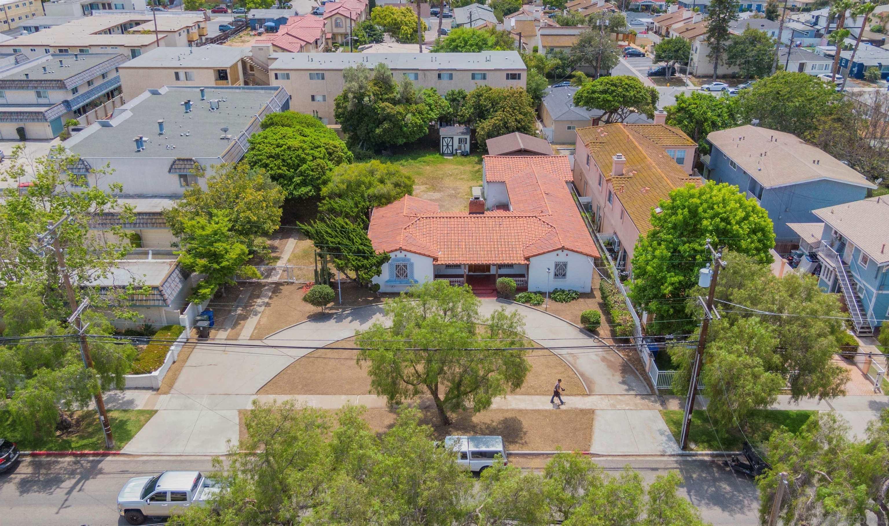 364 G St