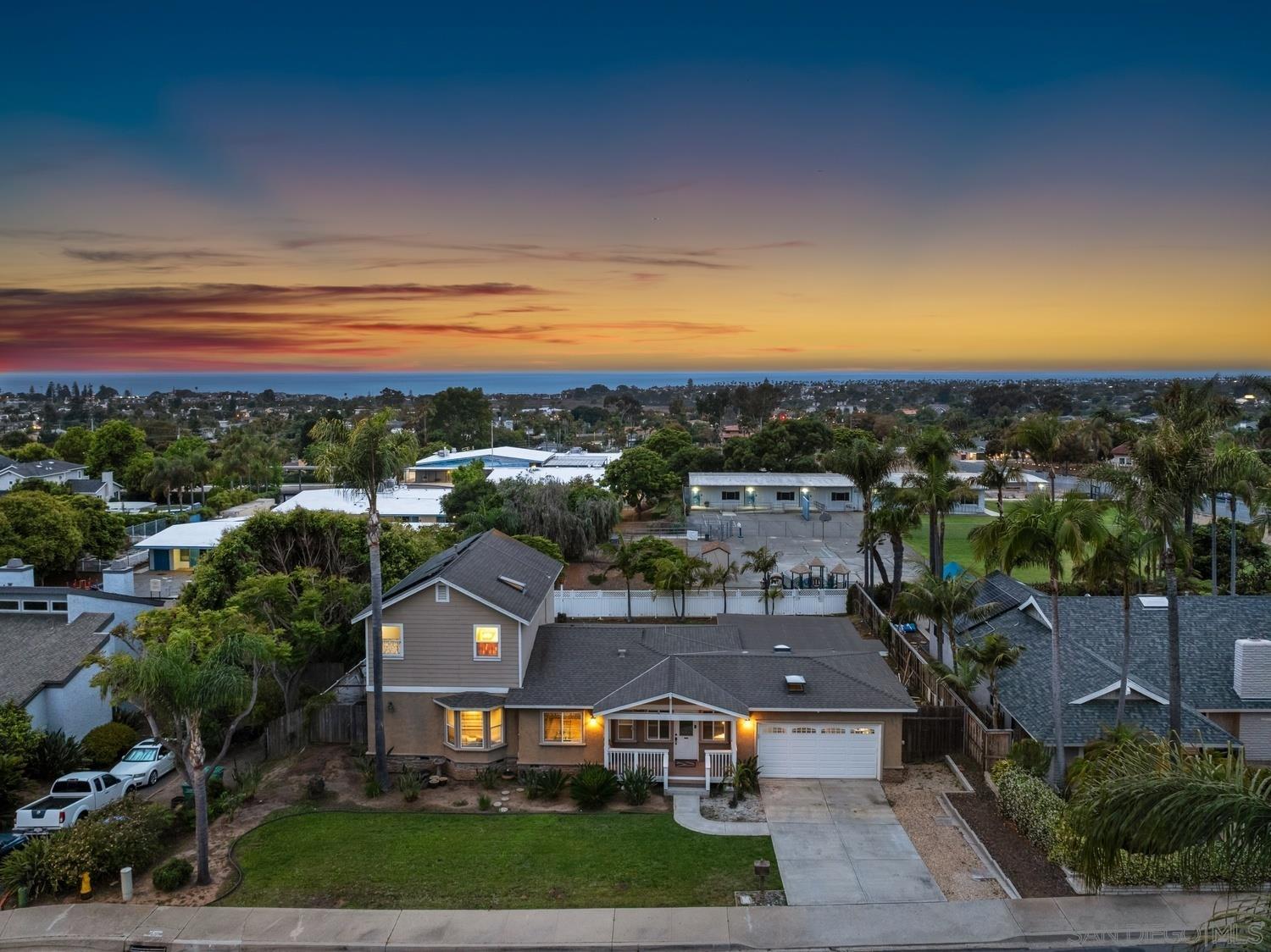 2725 Morning Glory Ln