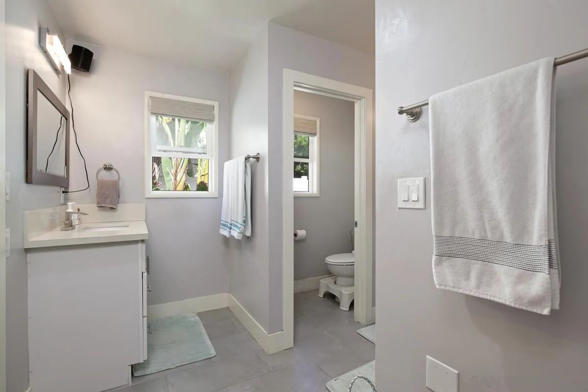 San Diego, California 92109, United States, 3 Bedrooms Bedrooms, ,4 BathroomsBathrooms,Residential,Active,152997