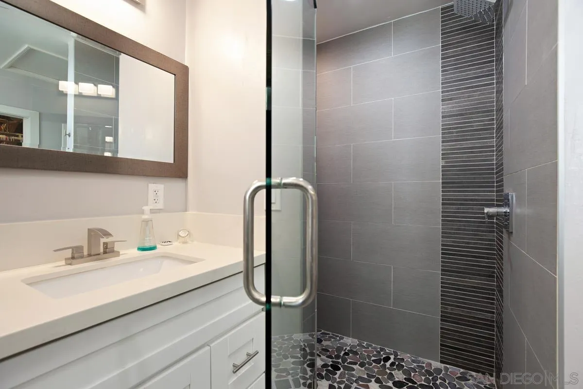 San Diego, California 92109, United States, 3 Bedrooms Bedrooms, ,4 BathroomsBathrooms,Residential,Active,152997