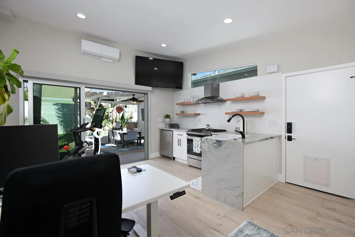 San Diego, California 92109, United States, 3 Bedrooms Bedrooms, ,4 BathroomsBathrooms,Residential,Active,152997