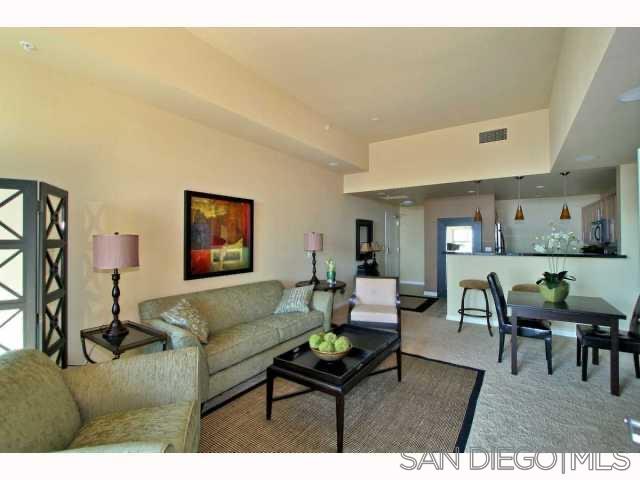 253 10Th Ave 1004