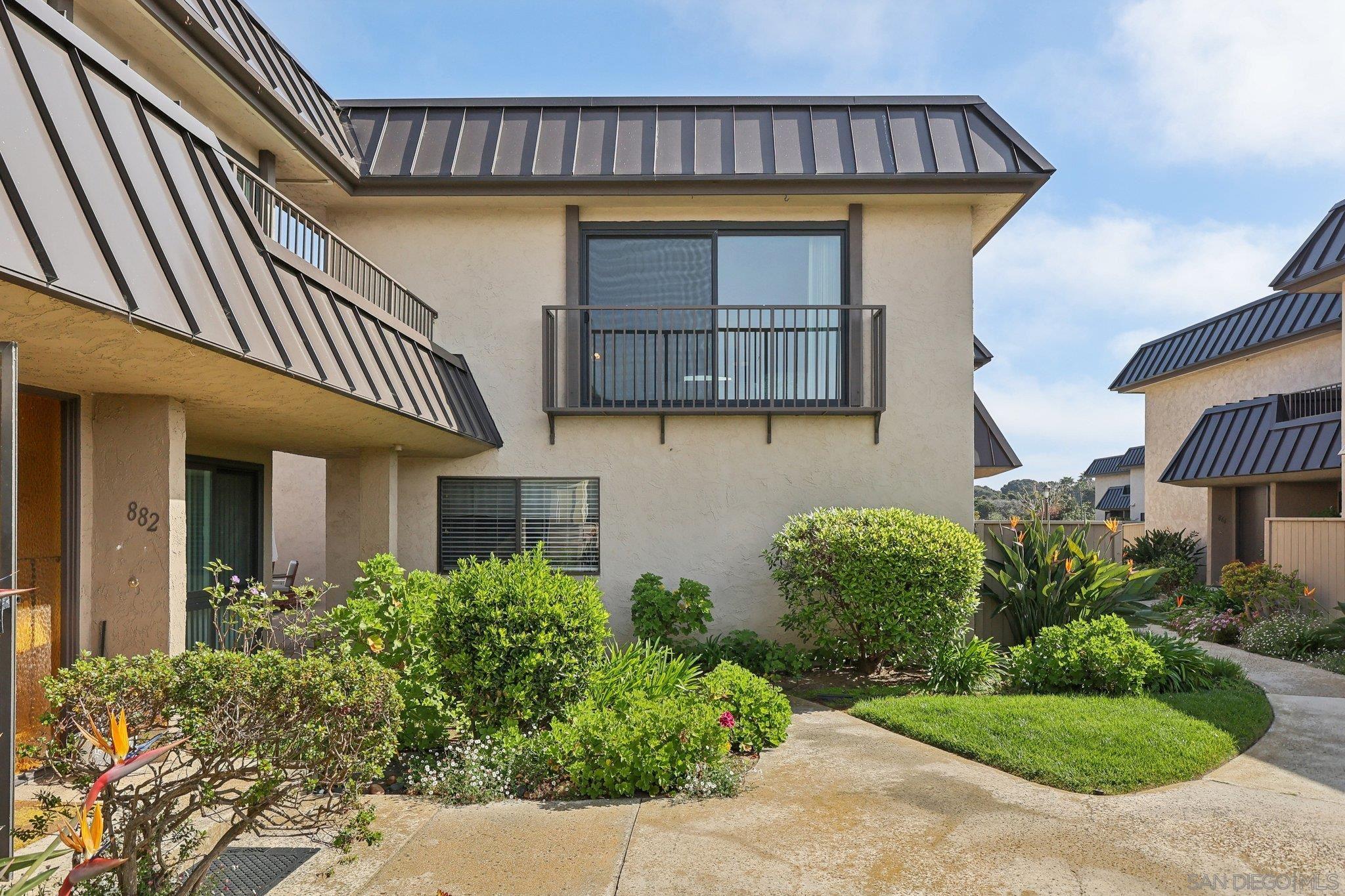 872 S Sierra Ave