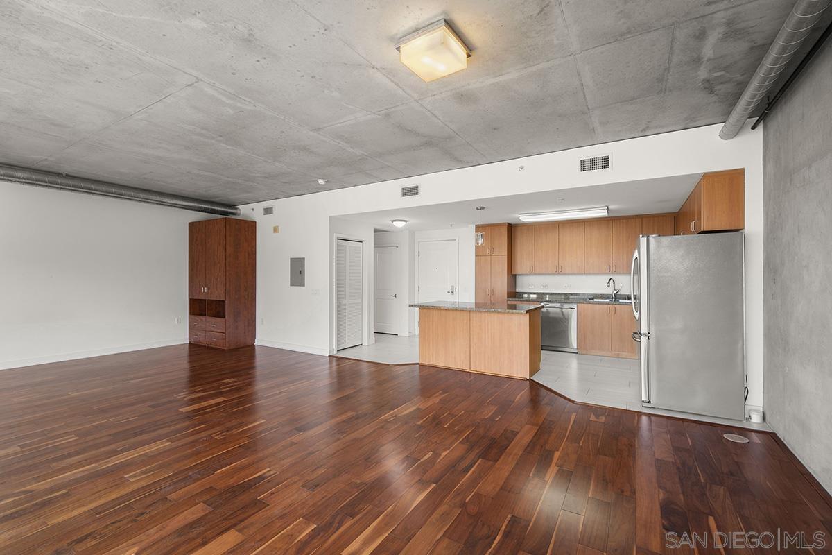 1080 Park Blvd 617