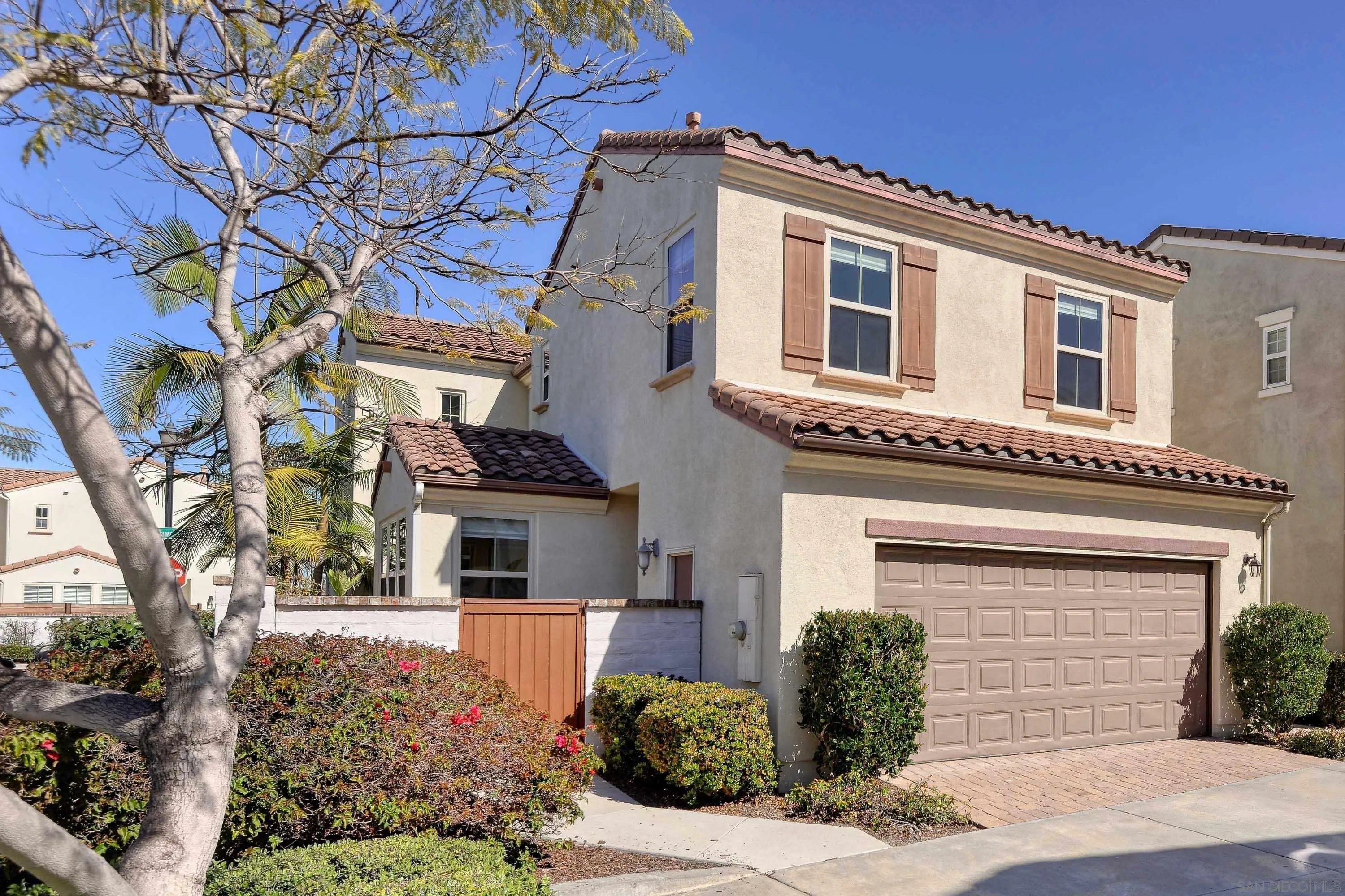 San Diego, California 92130, United States, 4 Bedrooms Bedrooms, ,3 BathroomsBathrooms,Residential,Pending,85729