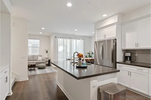 MLS: 250021421