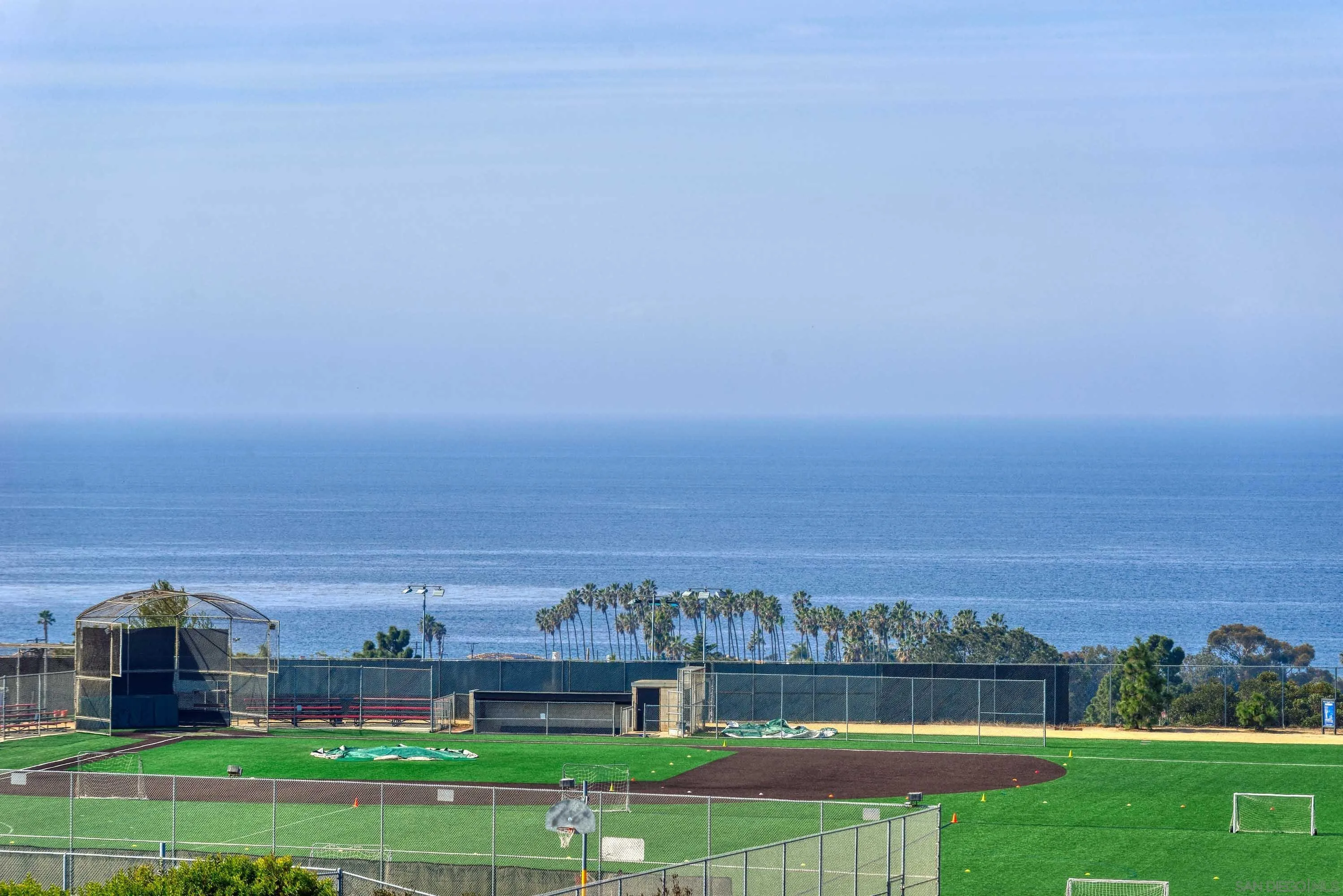 La Jolla, California 92037, United States, 4 Bedrooms Bedrooms, ,3 BathroomsBathrooms,Residential,Active,8885