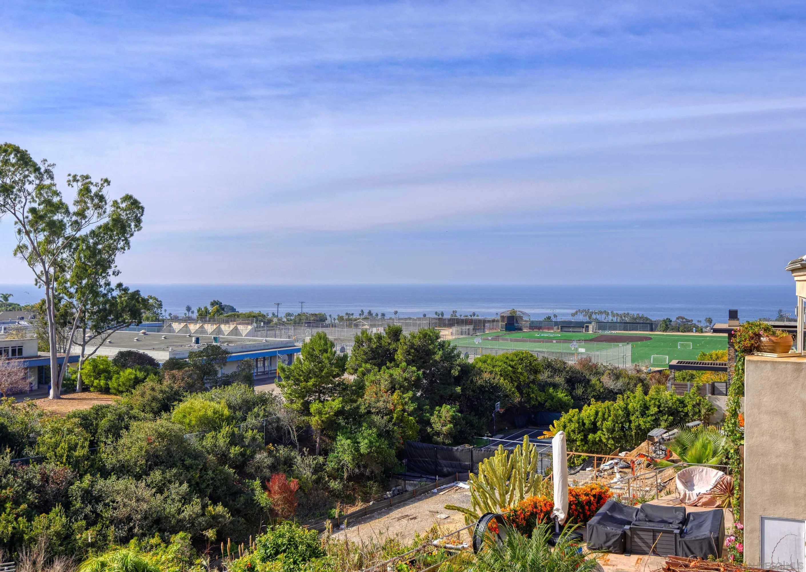 La Jolla, California 92037, United States, 4 Bedrooms Bedrooms, ,3 BathroomsBathrooms,Residential,Active,8885