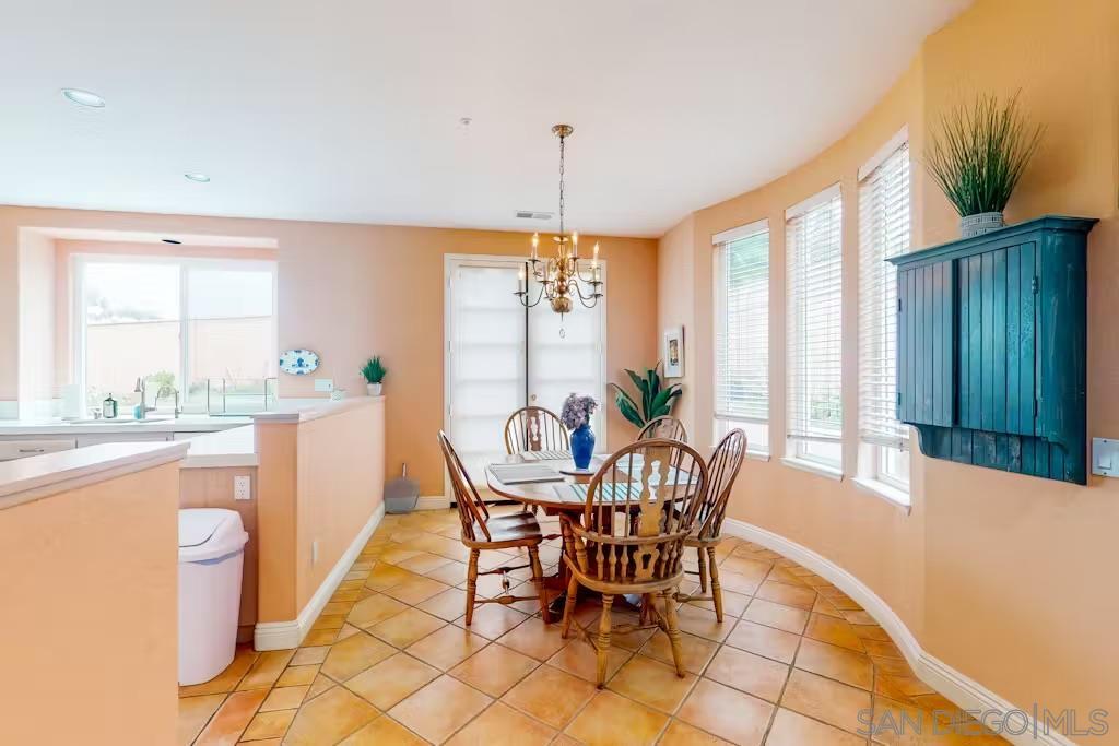 863 Starflower Rd