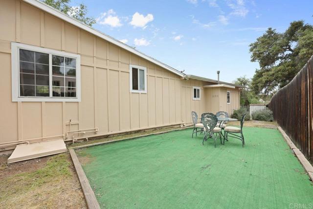 8968 Lakeview Road