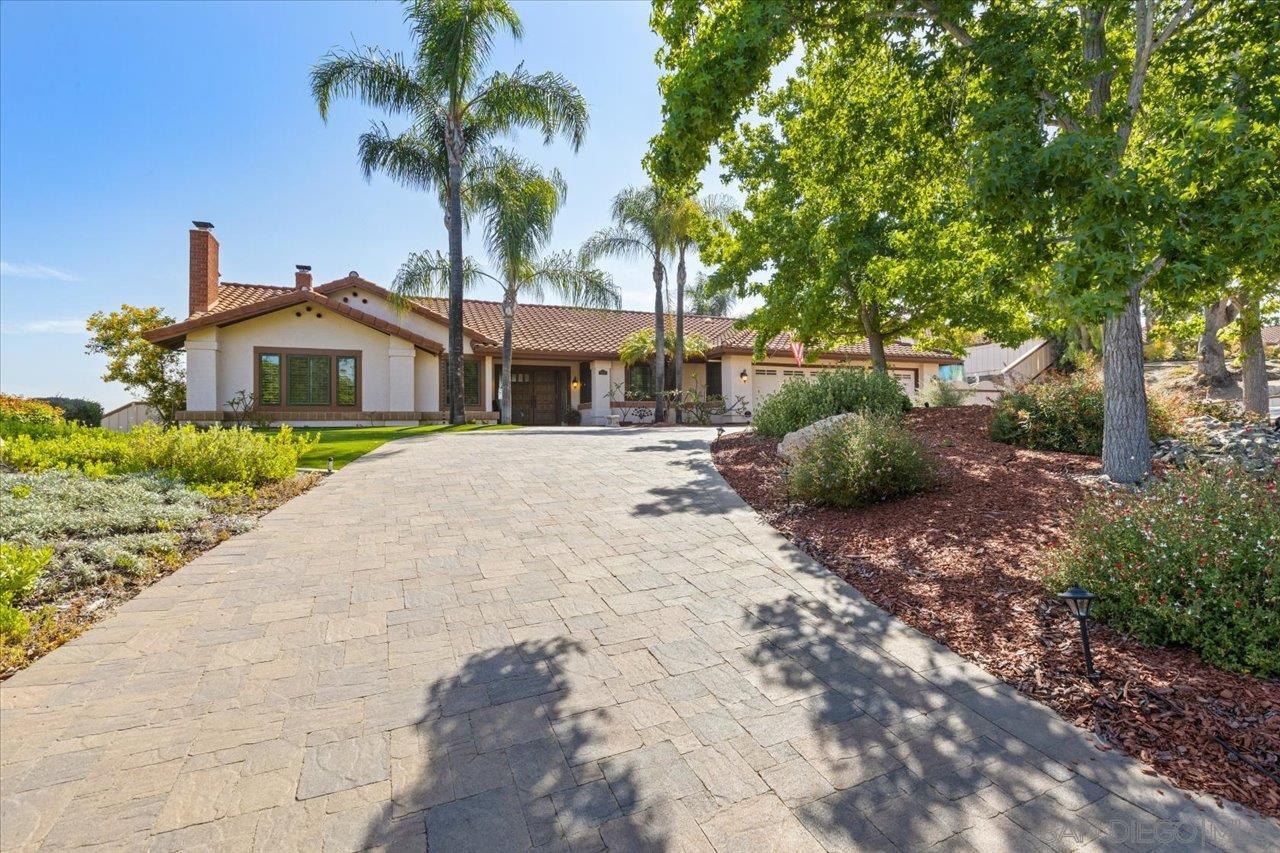 1373 Stoneridge Circle