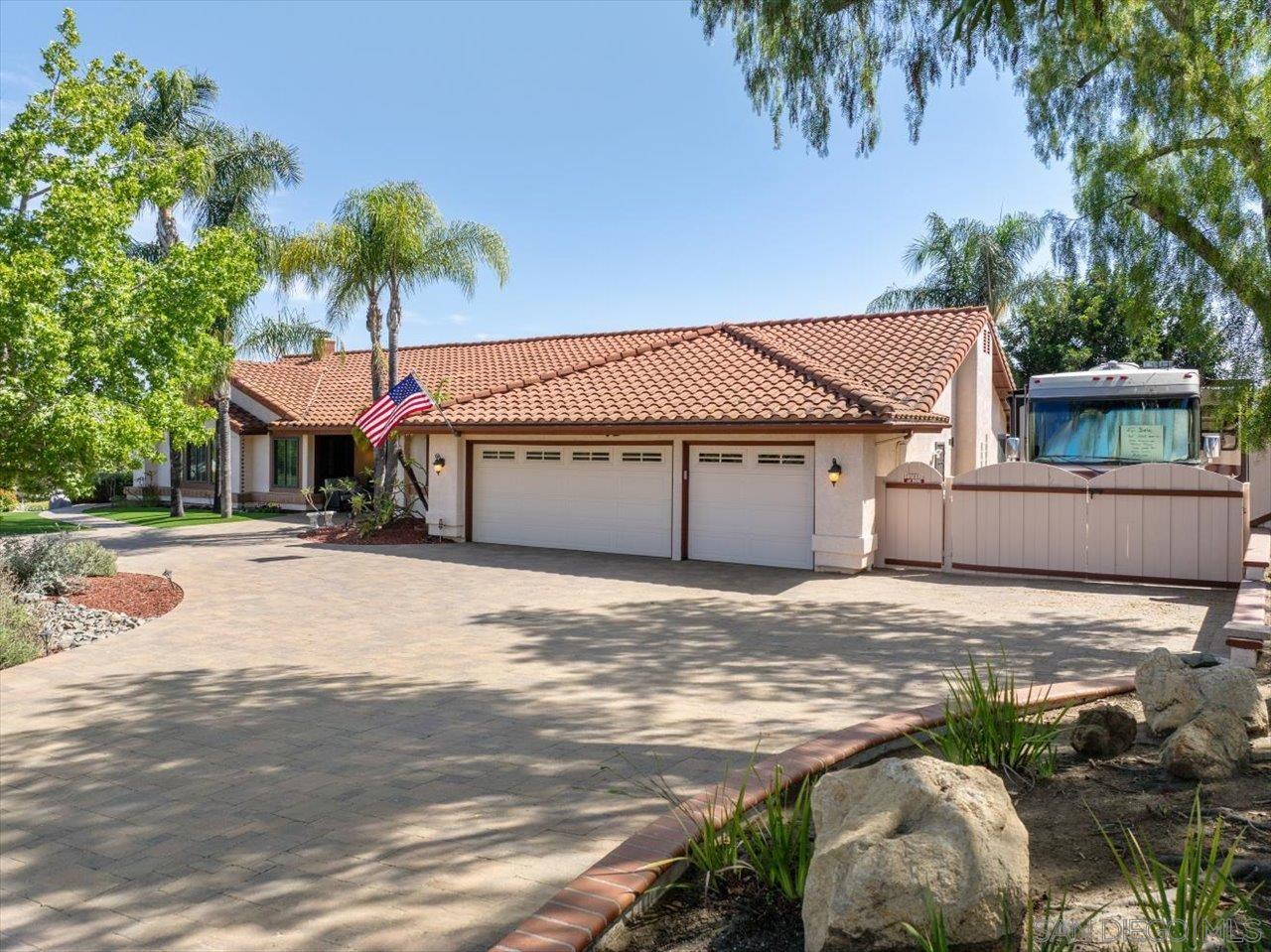 1373 Stoneridge Circle