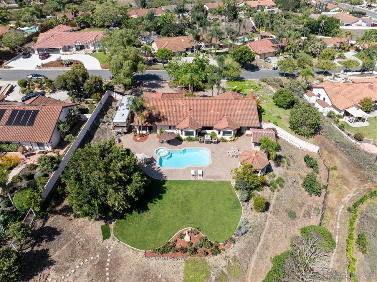 1373 Stoneridge Circle