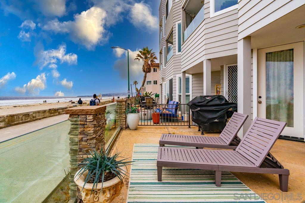 3285 Ocean Front Walk