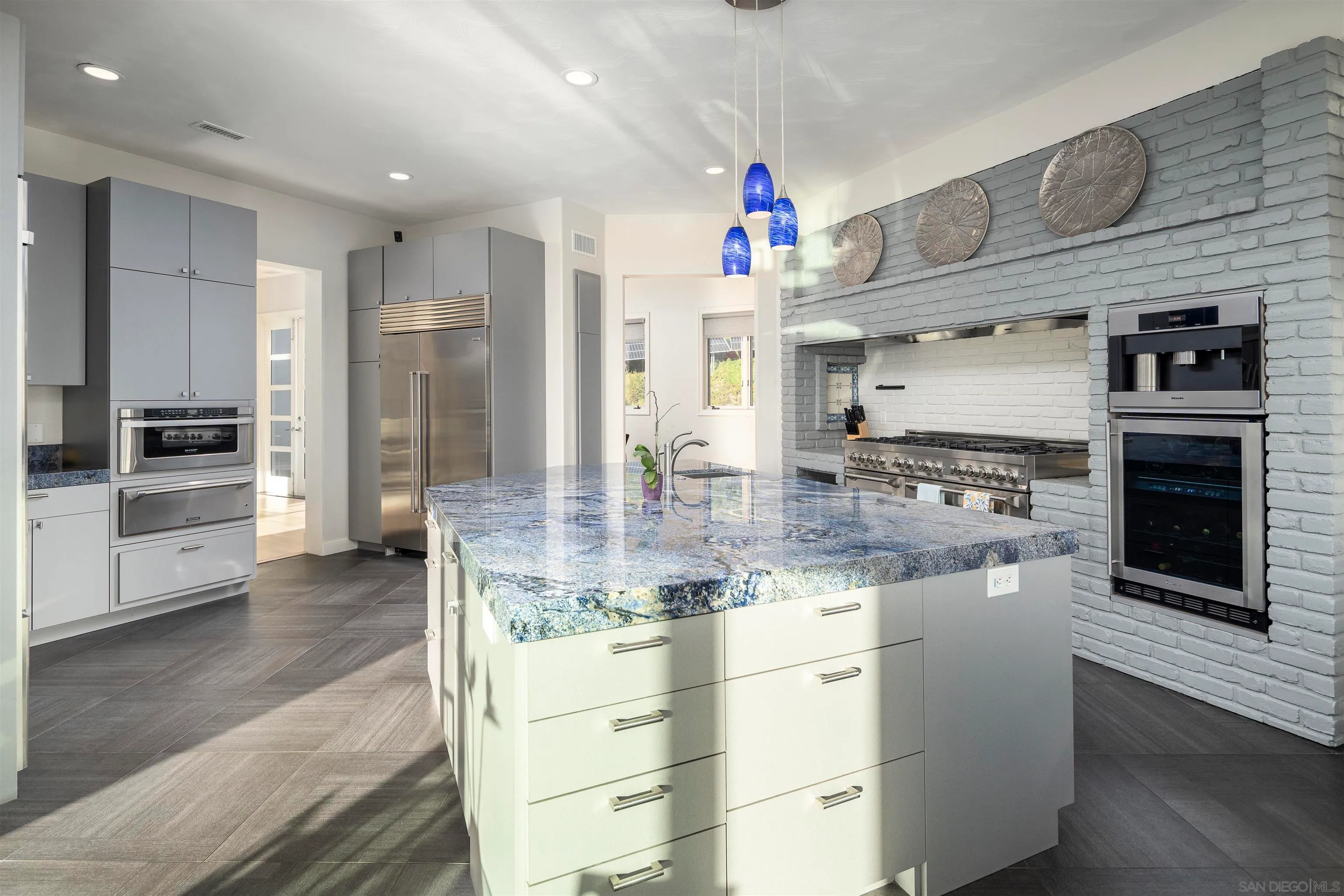 Rancho Santa Fe, California 92067, United States, 6 Bedrooms Bedrooms, ,7 BathroomsBathrooms,Residential,Active,34278