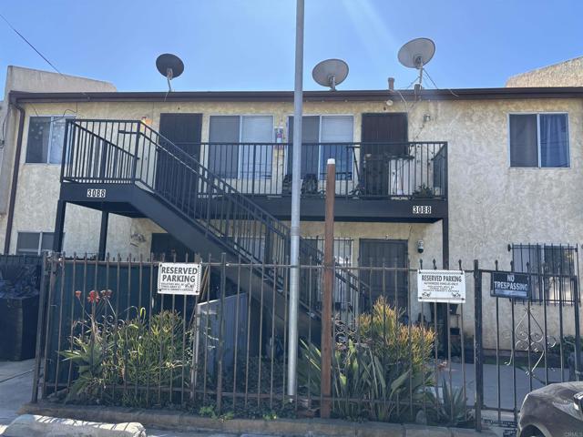 3086 Main Street