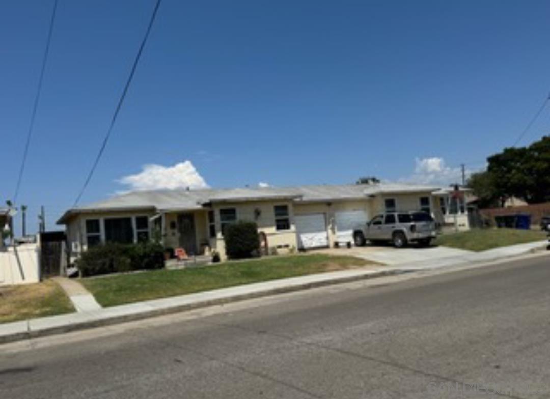 646-674 Chamberlain Ave