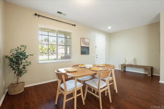 5473 Parrolette Court