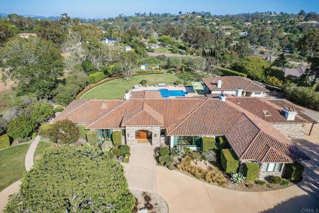 4843 La Jacaranda