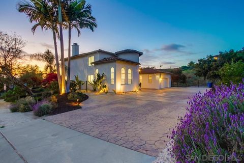 2482  San Clemente Ave Vista CA 92084
