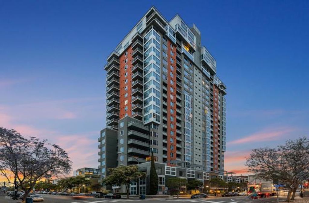 Photo for 300 W Beech Street #4, San Diego, CA 92101 (MLS # PTP2403337)