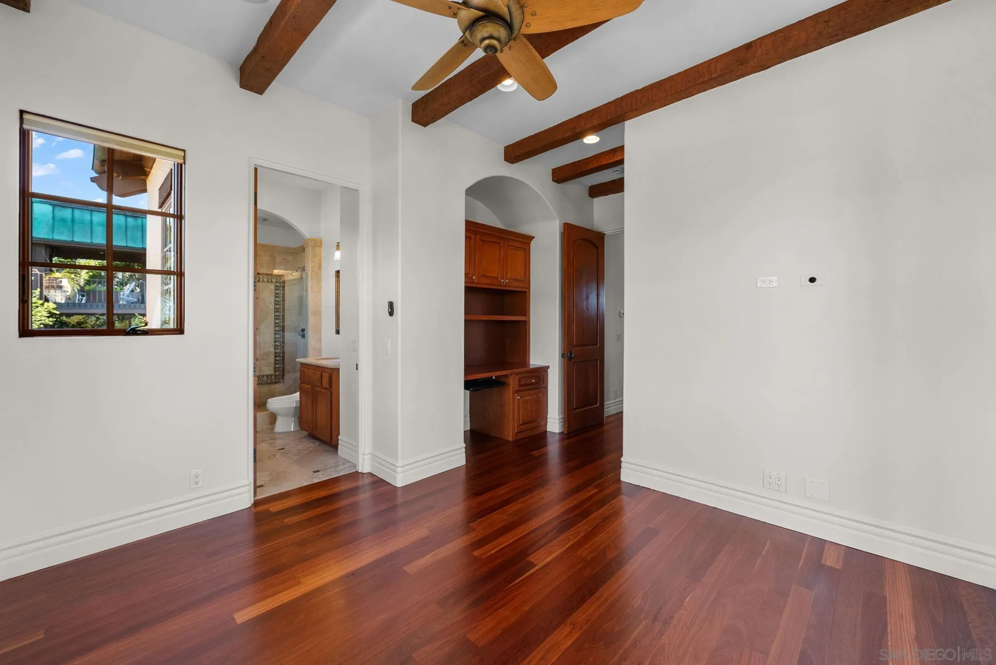 La Jolla, California 92037, United States, 4 Bedrooms Bedrooms, ,5 BathroomsBathrooms,Residential,Active,88928