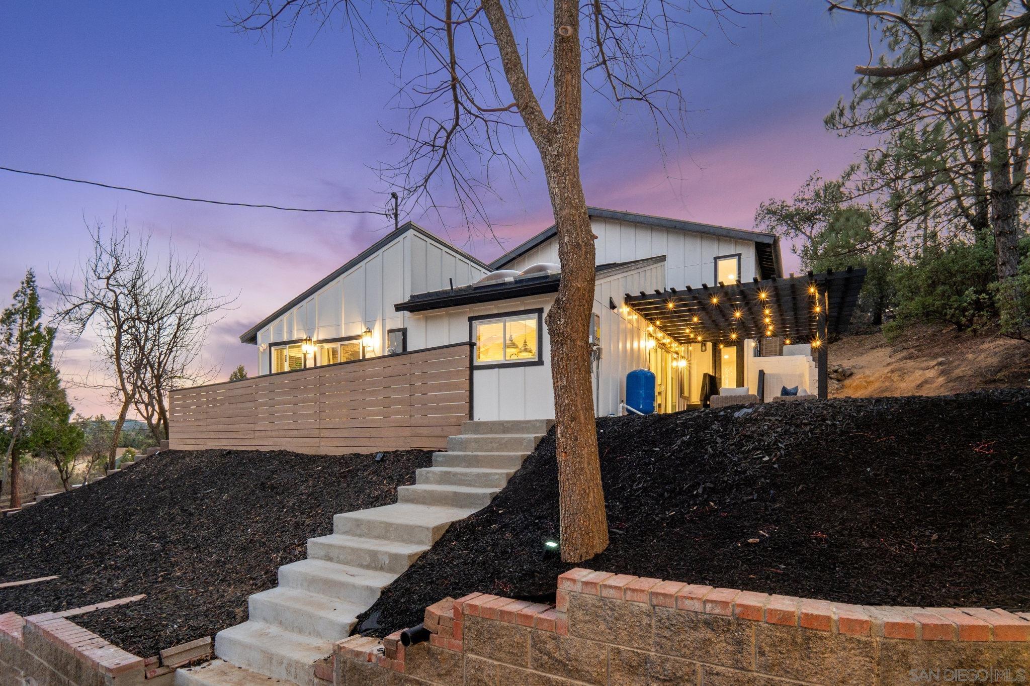 1326 Farmer Rd