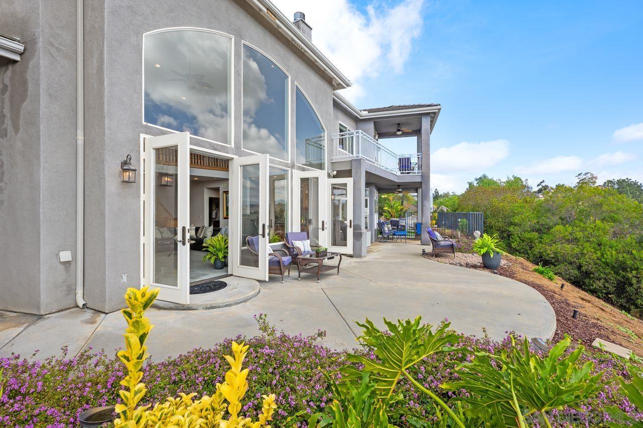 410 Woodland Ln