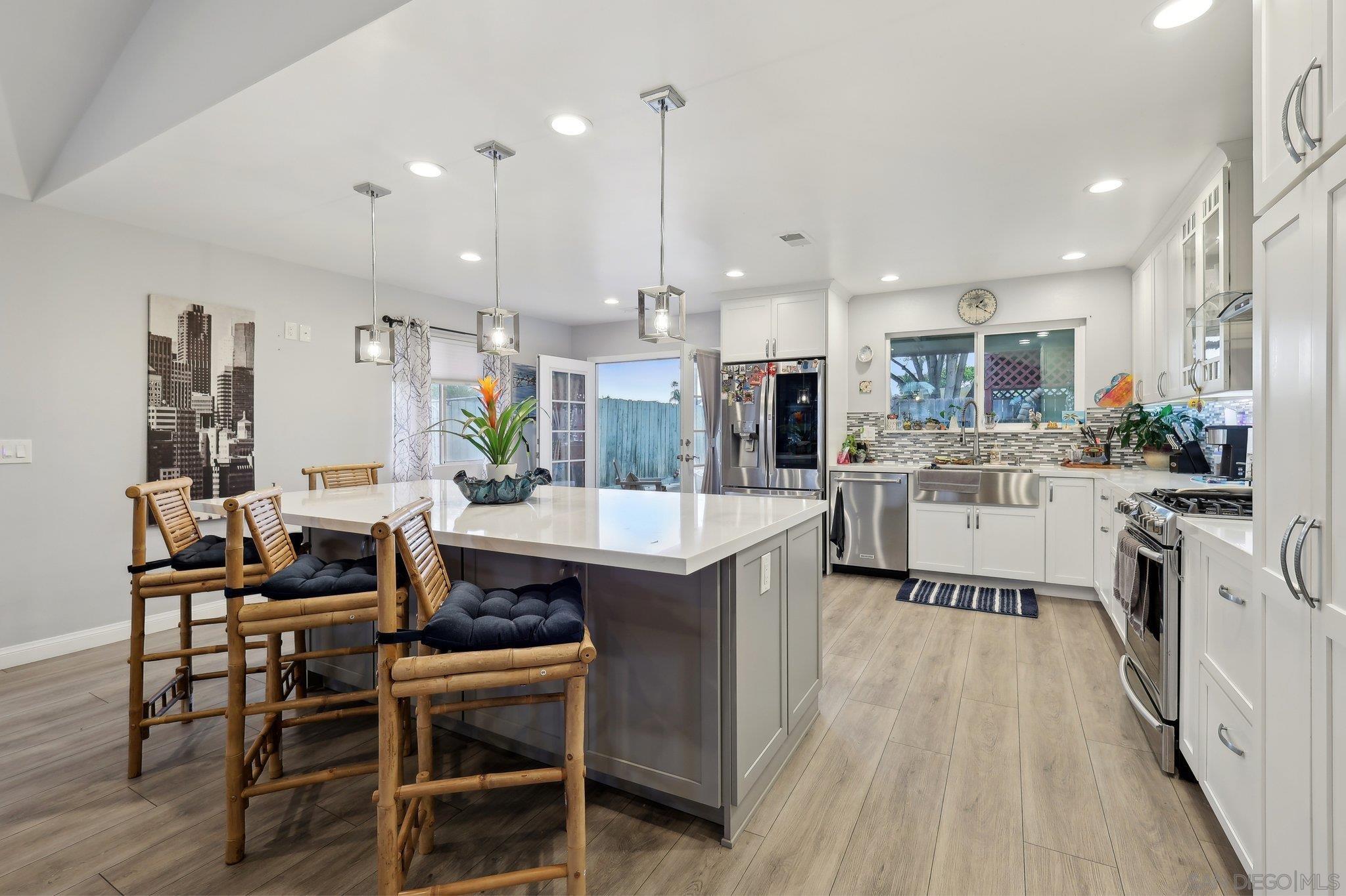 540 Donax Ave