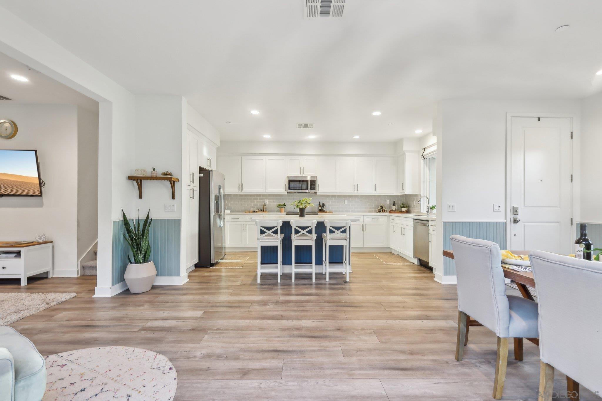 8671 Tobago Ln