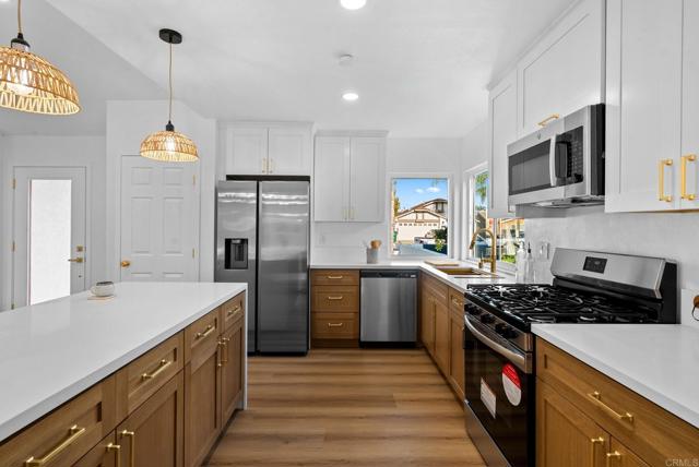 1686 Rodear Road