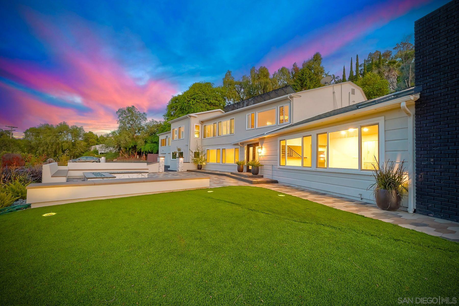 9945 Alto Dr