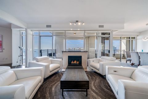 700 W Harbor Dr 2703 San Diego CA 92101