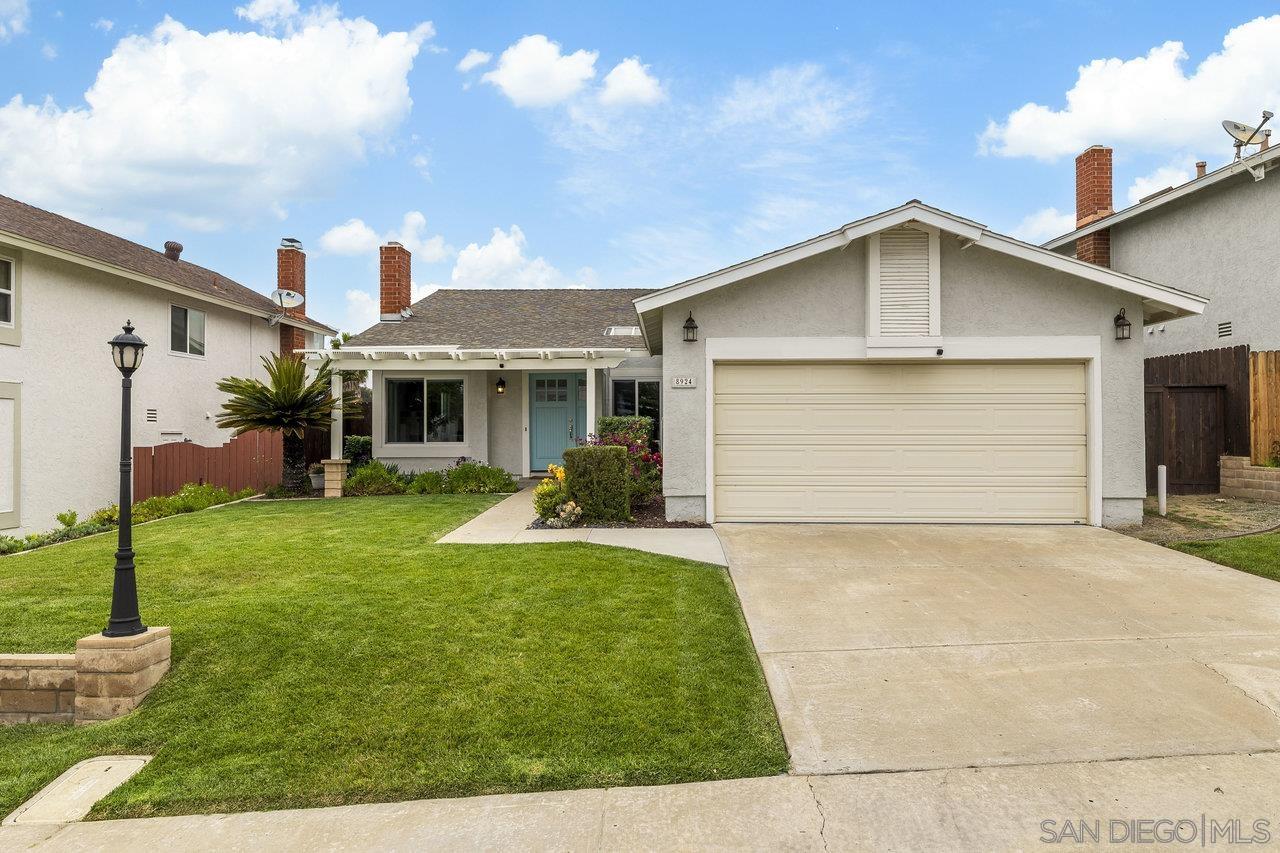 8924 La Cintura Ct