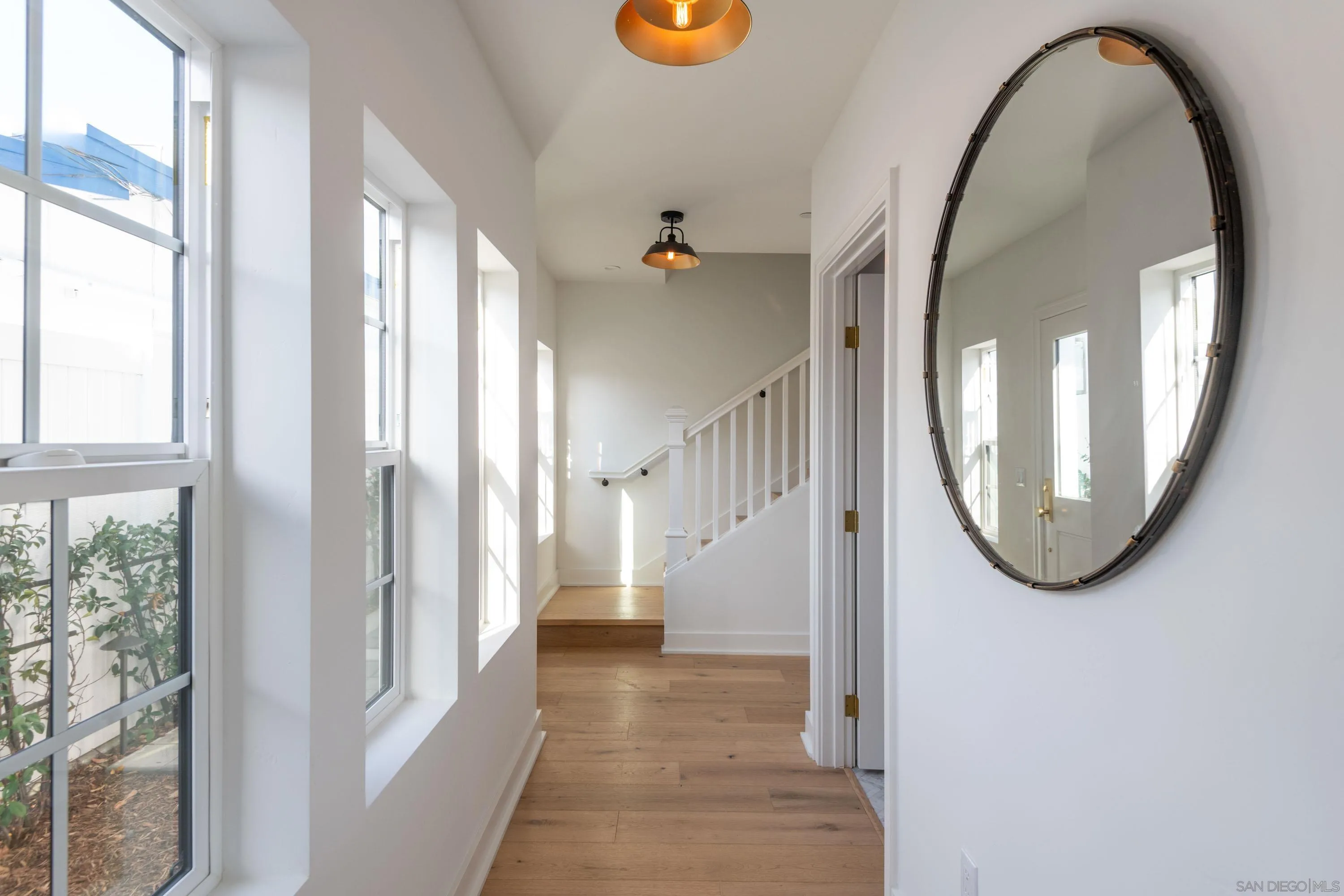 Coronado, California 92118, United States, 3 Bedrooms Bedrooms, ,4 BathroomsBathrooms,Residential,Active,11340