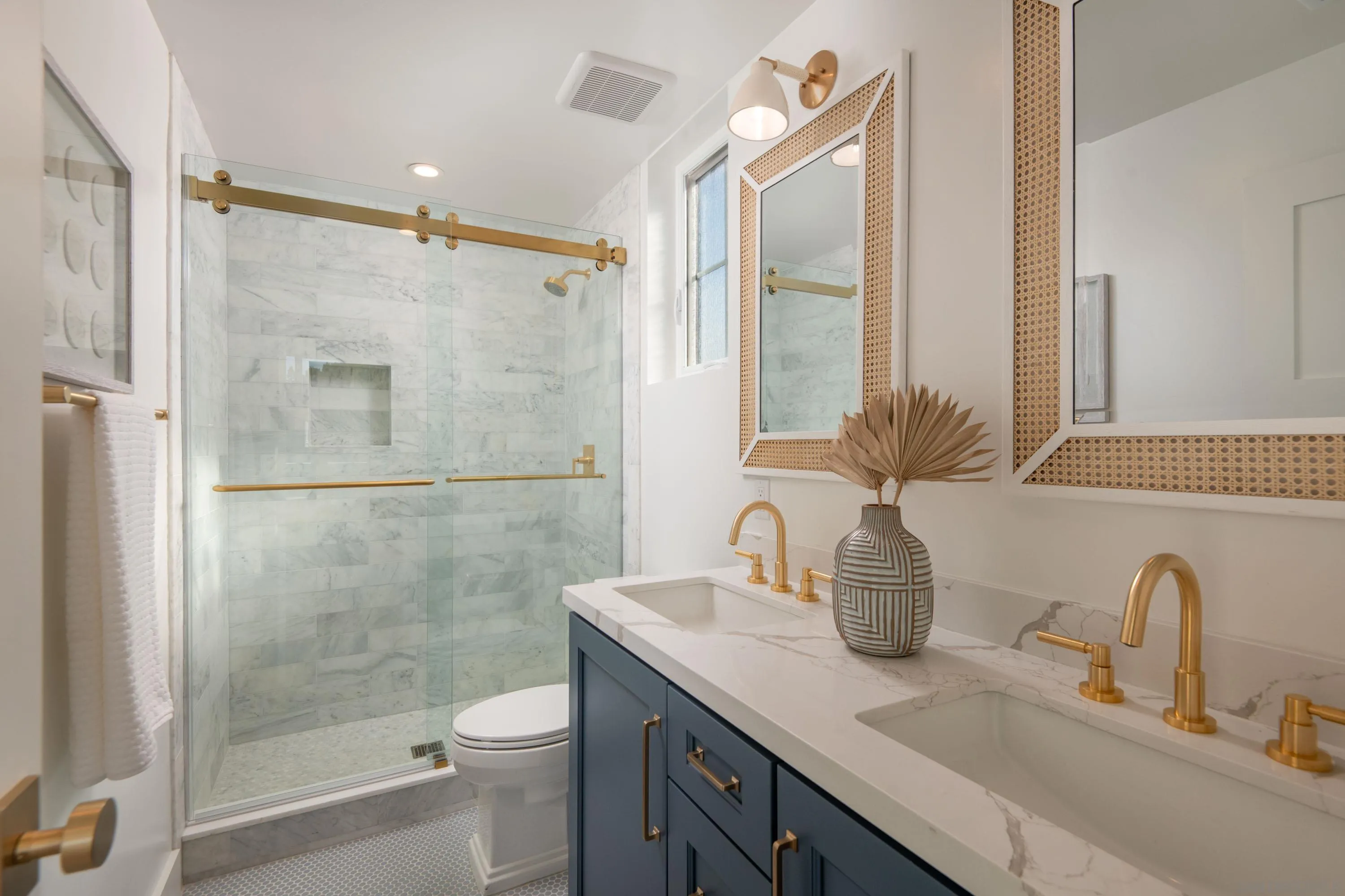 Coronado, California 92118, United States, 3 Bedrooms Bedrooms, ,4 BathroomsBathrooms,Residential,Active,11340