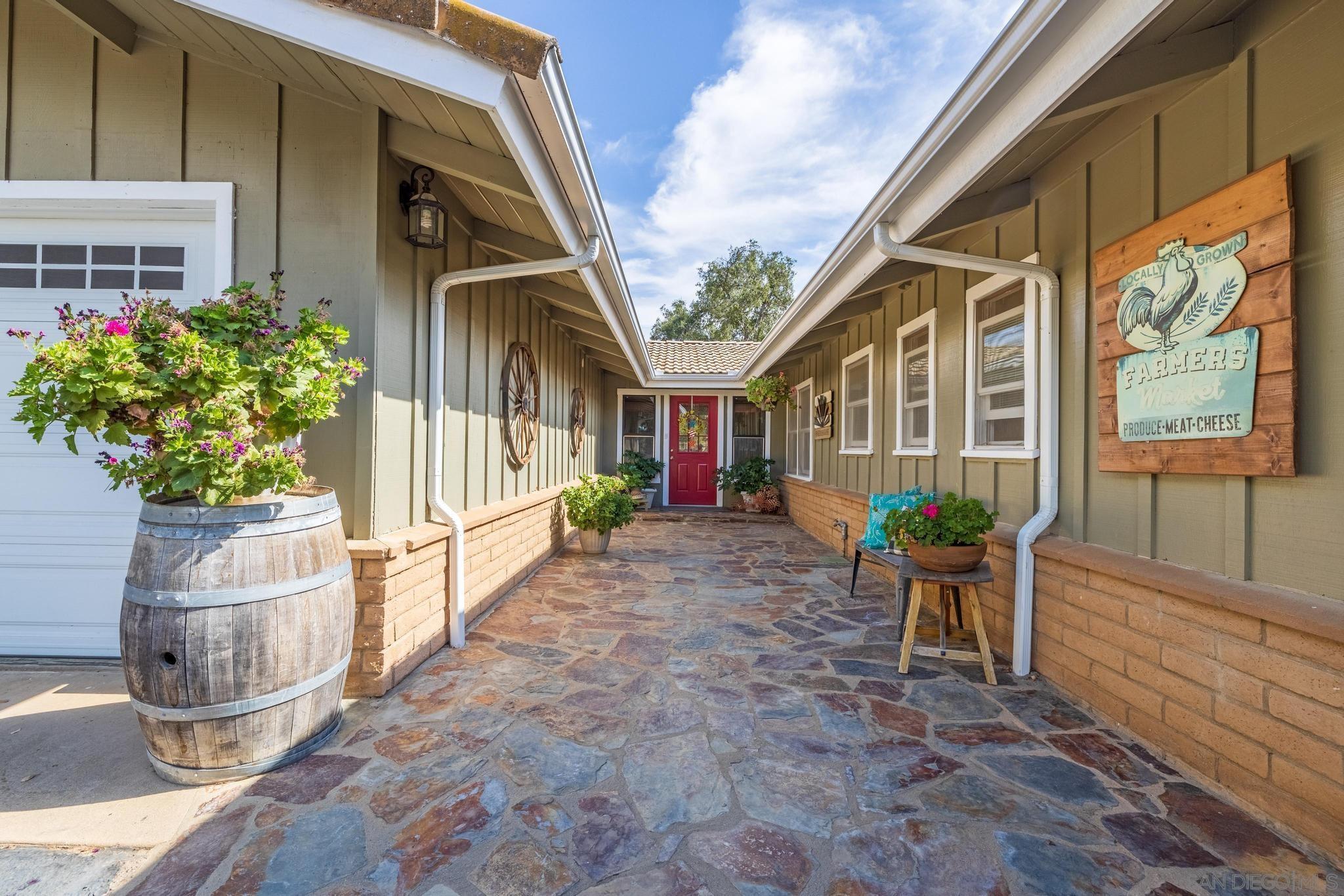 4839  Meadowridge Rd