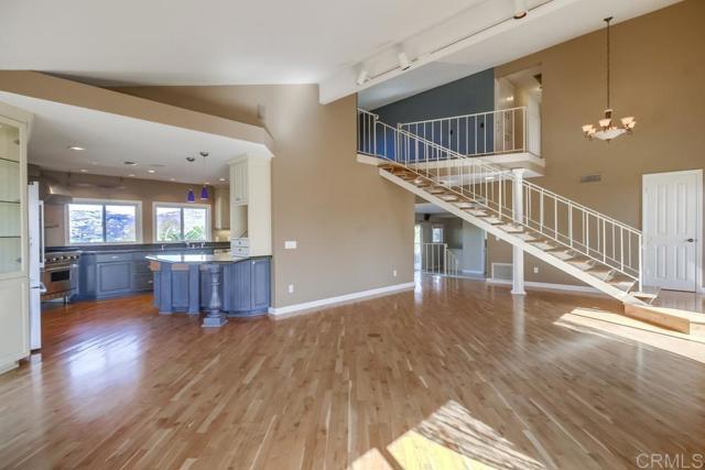 1050 Vista Sierra Drive