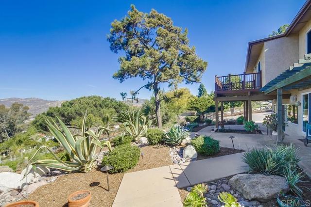 1050 Vista Sierra Drive