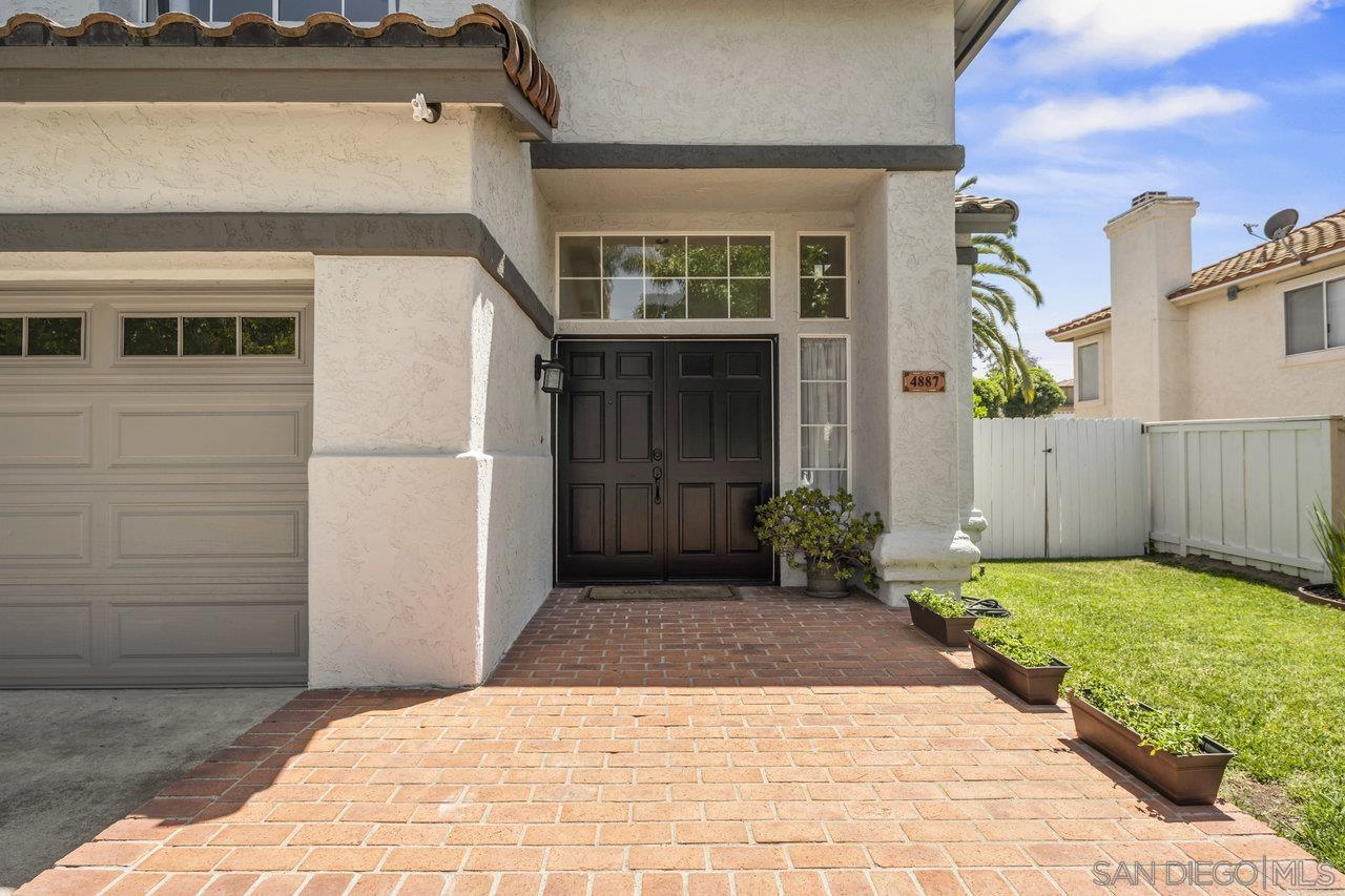 4887 Motif St