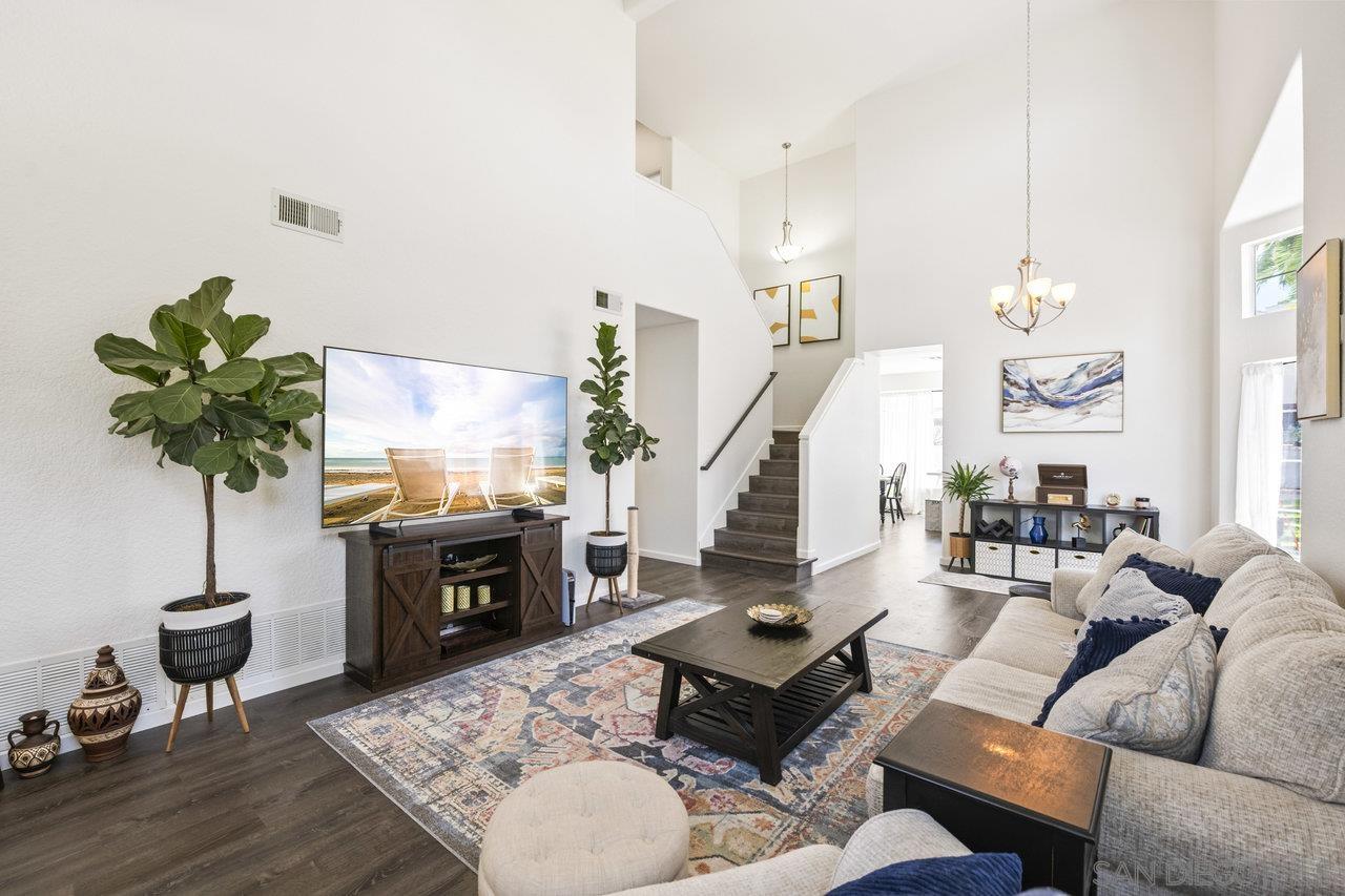 4887 Motif St
