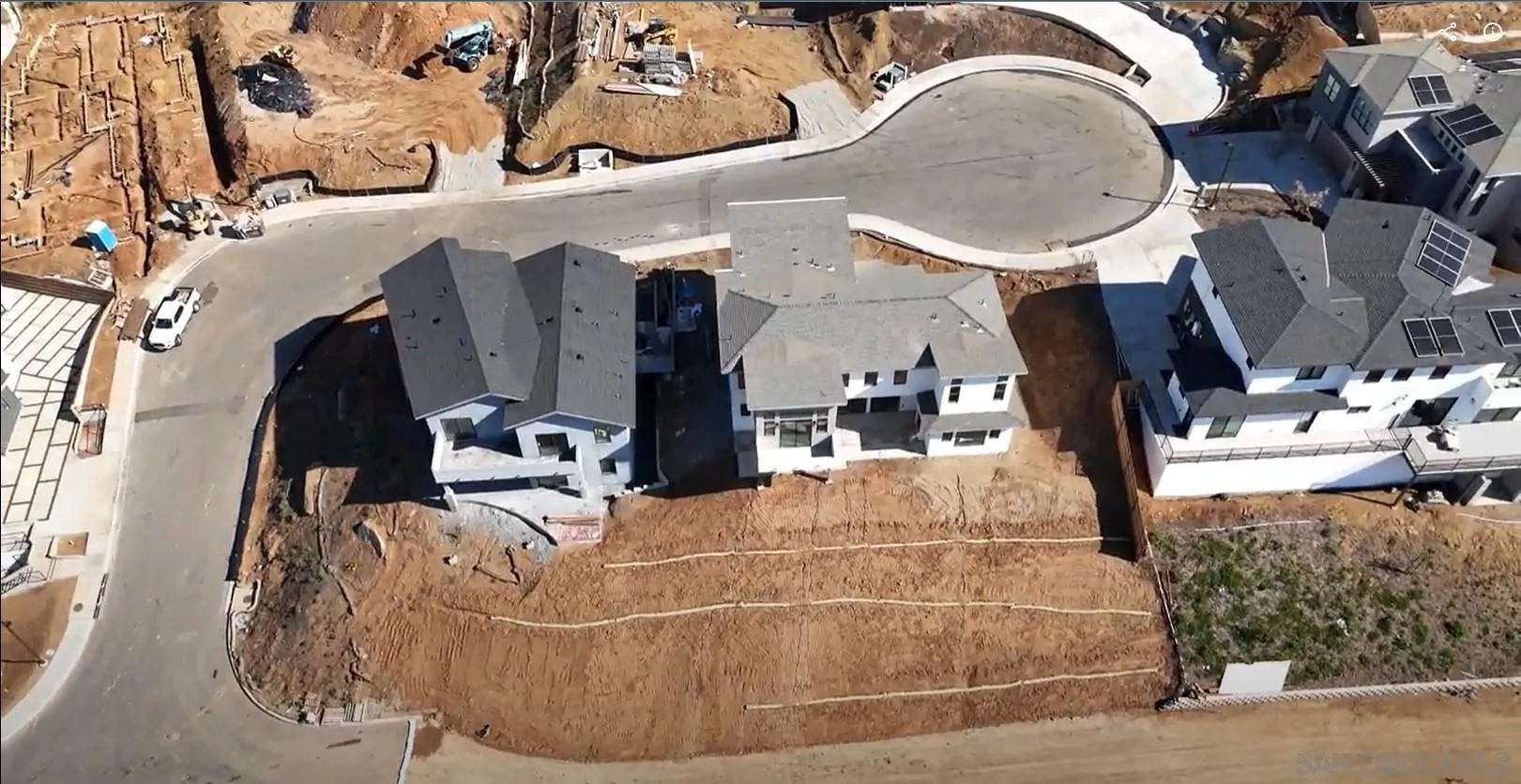 Escondido, California 92025, United States, 5 Bedrooms Bedrooms, ,4 BathroomsBathrooms,Residential,Active,67311