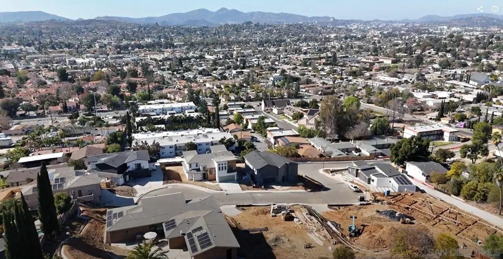 Escondido, California 92025, United States, 5 Bedrooms Bedrooms, ,4 BathroomsBathrooms,Residential,Active,67311