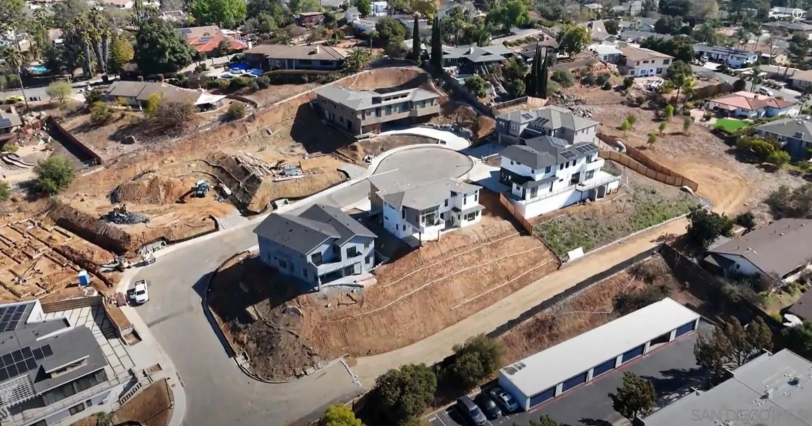 Escondido, California 92025, United States, 5 Bedrooms Bedrooms, ,4 BathroomsBathrooms,Residential,Active,67311