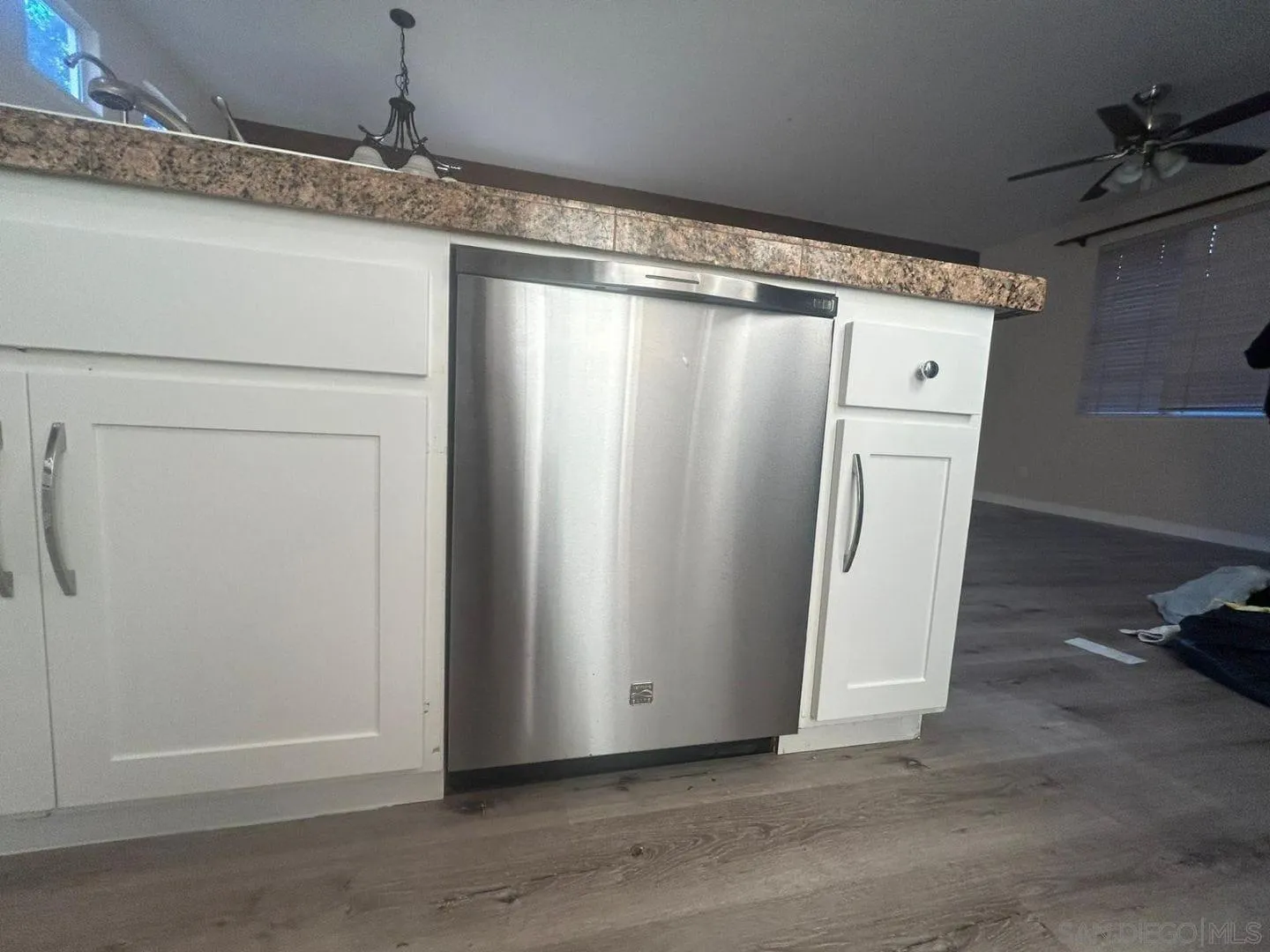 San Diego, California 92126, United States, 4 Bedrooms Bedrooms, ,3 BathroomsBathrooms,Residential,Active,1253