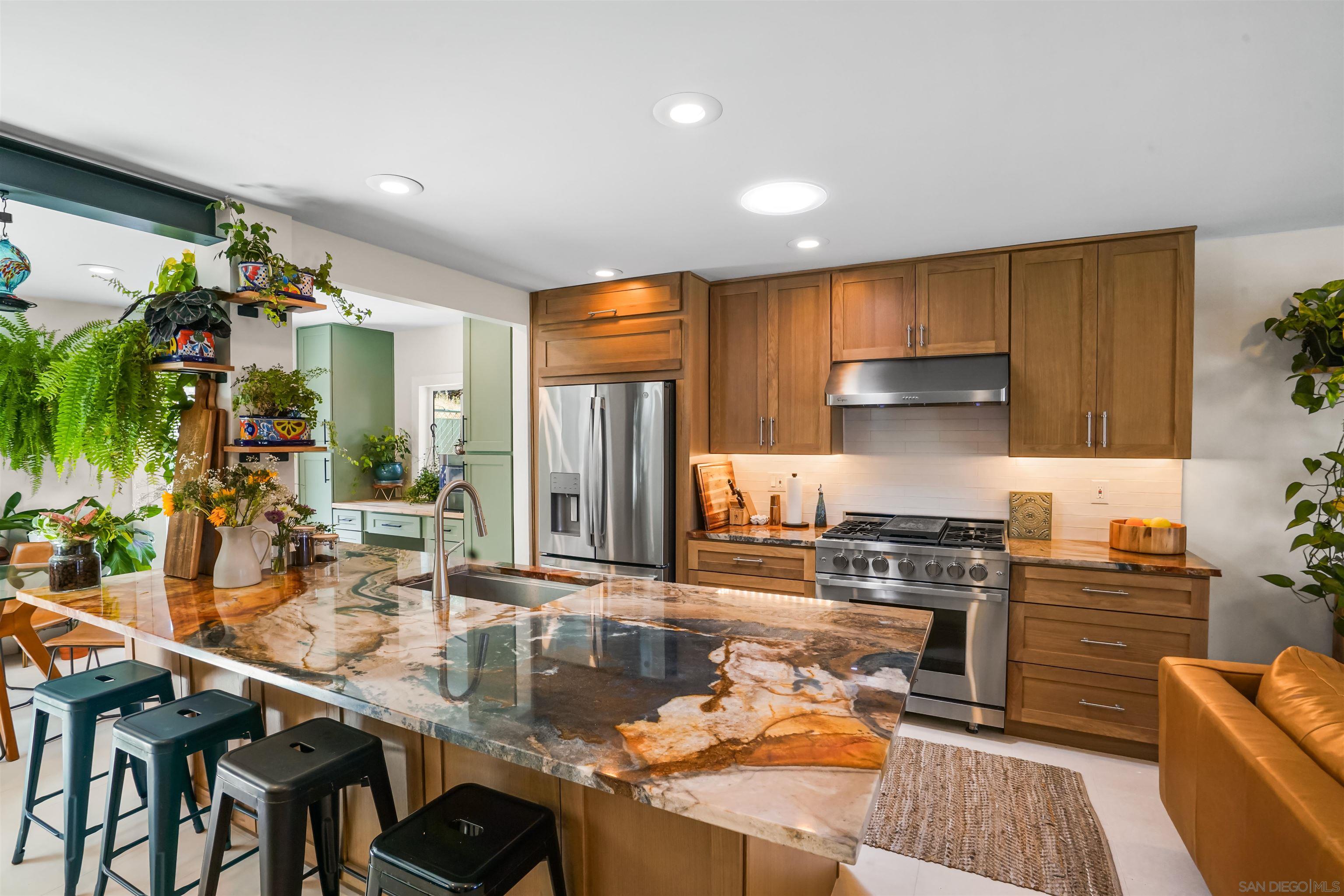 13025  Earlgate Court