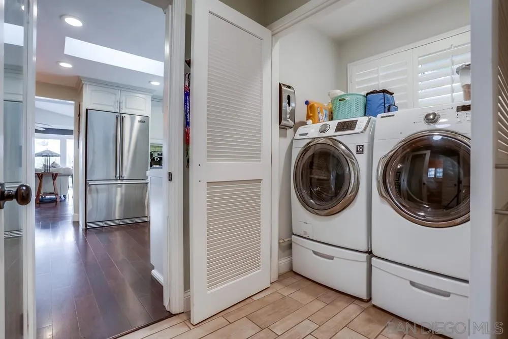 Vista, California 92084, United States, 3 Bedrooms Bedrooms, ,3 BathroomsBathrooms,Residential,Active,125815