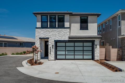 2936  Copley Ave San Diego CA 92116