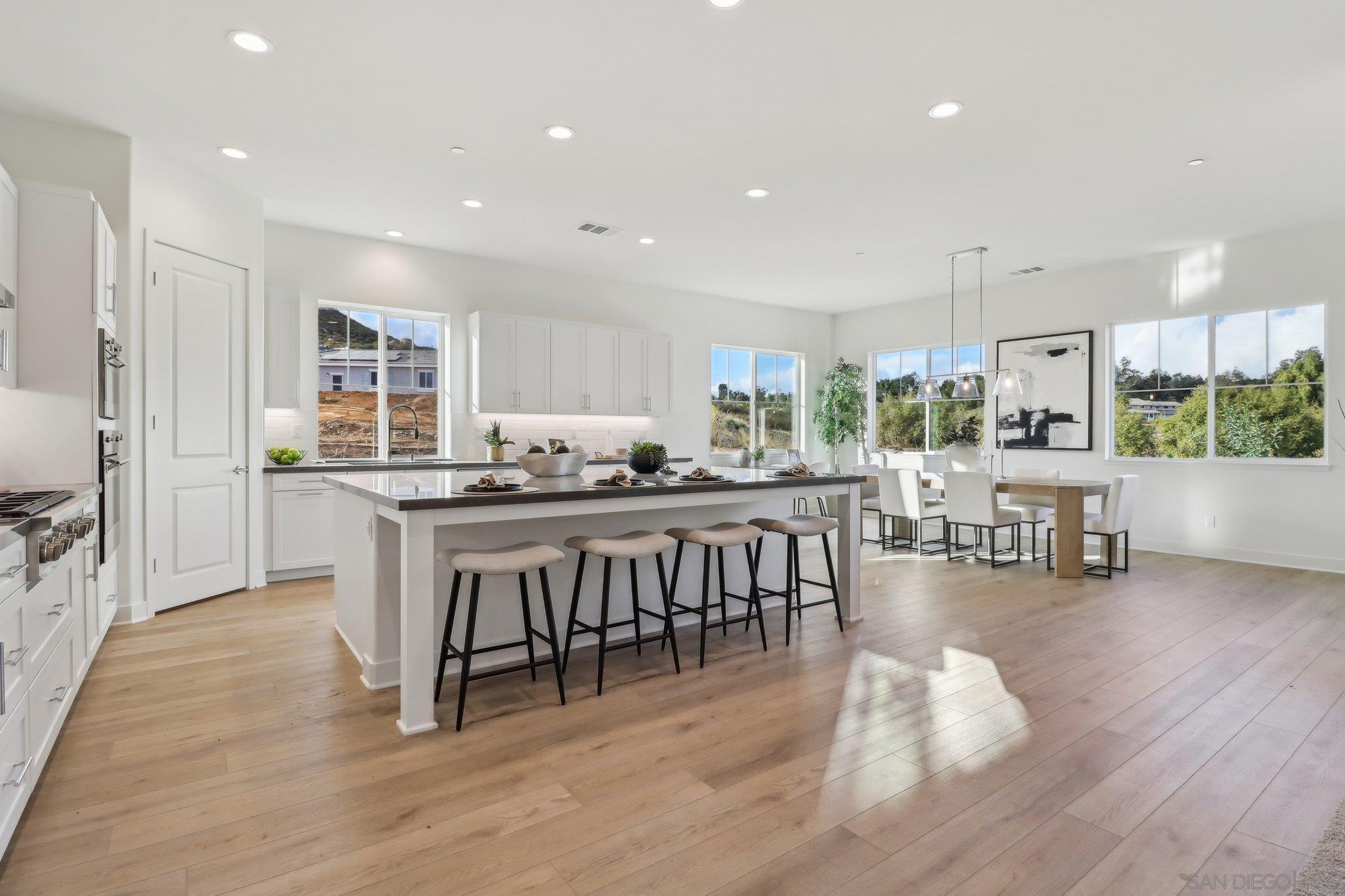 29532 Viking View Ln