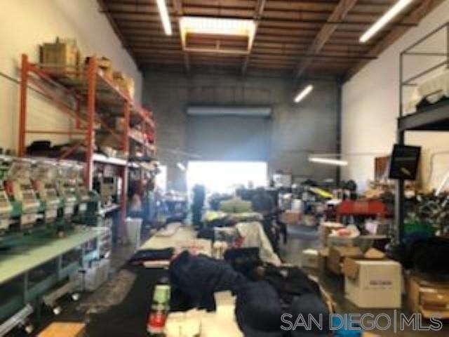 Paramount, California 90723, United States, ,Commercial,Active,64493